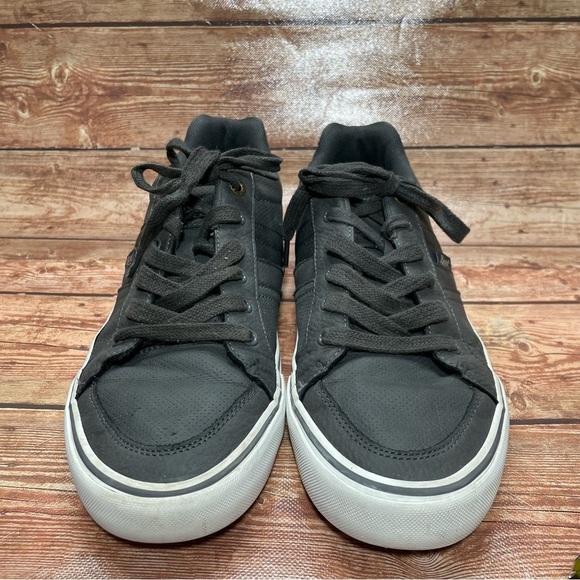 Bass Men Sneakers Charcoal Gray Size 8.5 - Picture 2 of 16